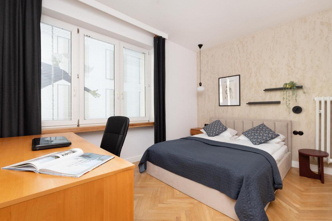 Apartment With Balcony Downtown By Renters *